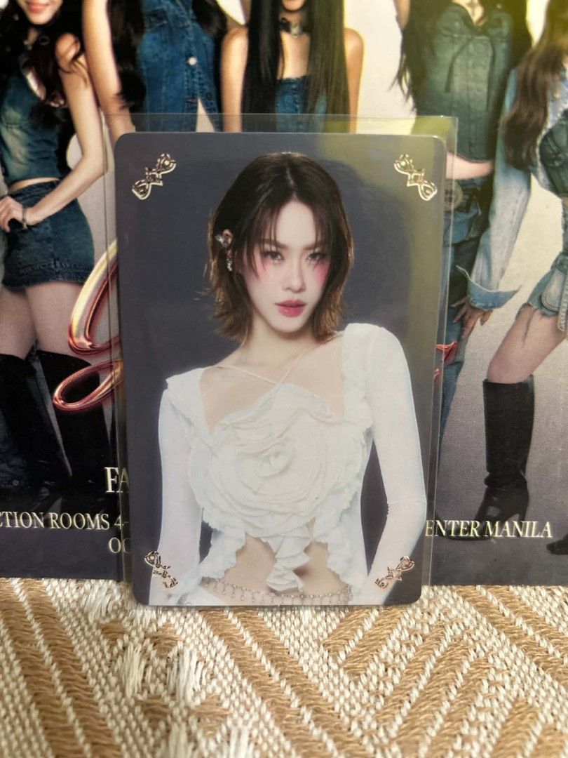 Blush Blossom Midnight Bloom (Category: K-Wave Merchandise) located in Muntinlupa City. Submitted by shunlie (Listing ID 1469719289, Image 2). Description: 130 - Namtan & Emi 100 - View & Fond Can do meet up if around Muntinlupa City or San Pedro SDD and JNT must be paid by the buyer.