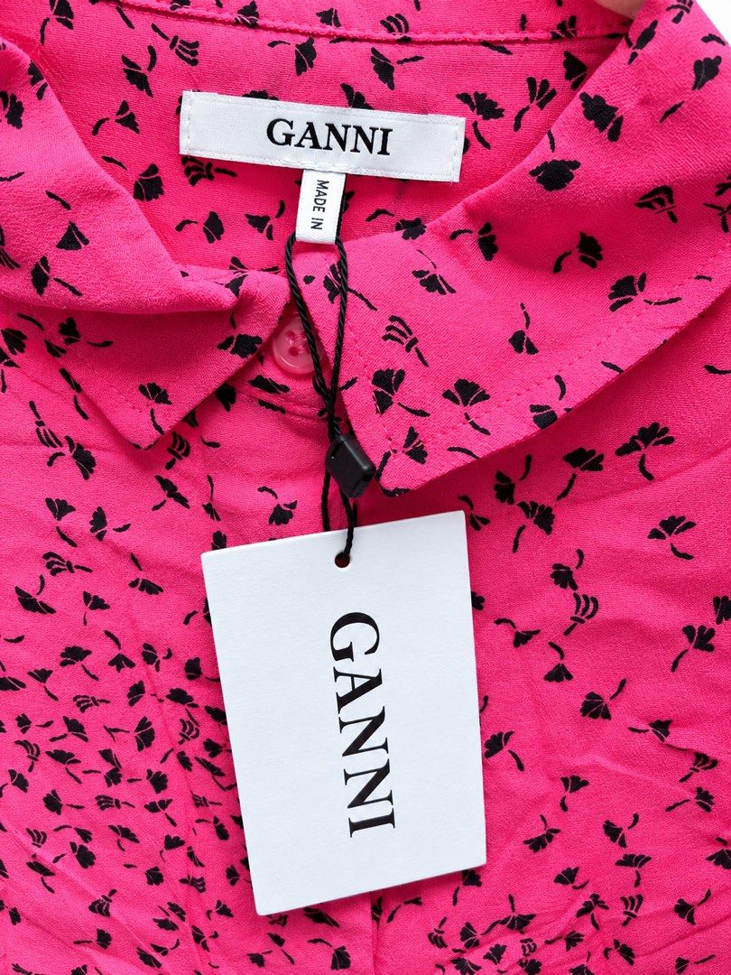 BNWT ganni long sleeve top (Category: Longsleeves) located in Marikina City. Submitted by wear_your_story (Listing ID 1469648780, Image 2). Description: BNWT GANNI long sleeve top fit up to MEDIUM.