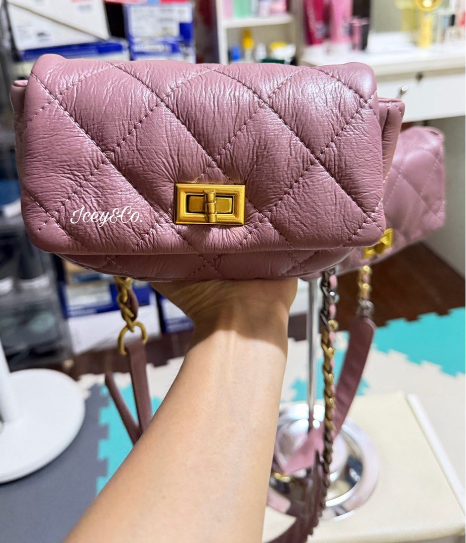 Body Bag (Category: Cross-body Bags) located in Manila. Submitted by iceyness1984 (Listing ID 1469730335, Image 2). Description: 2pcs available 250 each.