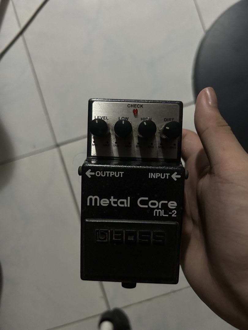 Boss Metal Core ML-2 Distortion Pedal (Category: Musical Instruments) located in Manila. Submitted by eljsansoli64419 (Listing ID 1469735775, Image 1). Description: - Brand/Model: Boss Metal Core ML-2 distortion pedal -no issues all working - Controls: 4 knobs (Level, Low, High, Dist) - Condition: Fully functional, standard 9V power requirement - Extras: Velcro attached on the bottom for pedalboard setup Pasay location or lalamove.