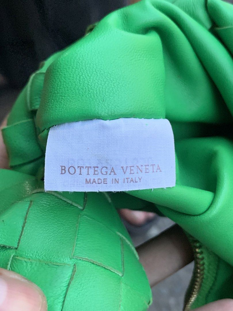 Bottega Veneta Mini Jodie Bag (Category: Luxury Bags & Wallets) located in Zamboanga. Submitted by totsthrifted (Listing ID 1469595241, Image 3). Description: GOOD CONDITION VERY PRESENTABLE ISSUE NASA LAST 2 PICTURE 9.8/10 2,500 or best offer Pm📩.