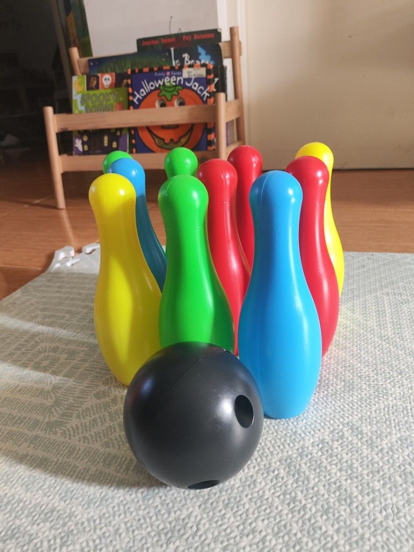 Bowling Set 🎳 (Category: Kids Toys) located in Taguig. Submitted by cleanupmomma (Listing ID 1469638207, Image 1). Description: Please take time to read ❤️ High Quality Plastic Complete wyiwyg.