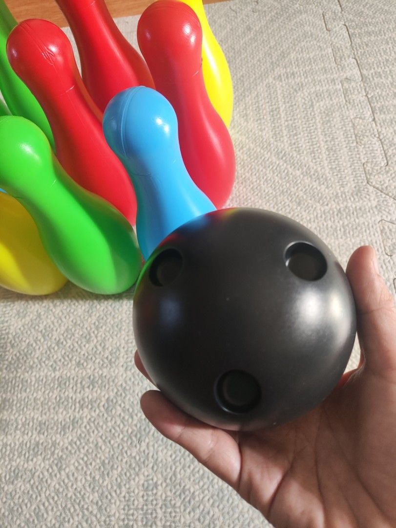 Bowling Set 🎳 (Category: Kids Toys) located in Taguig. Submitted by cleanupmomma (Listing ID 1469638207, Image 3). Description: Please take time to read ❤️ High Quality Plastic Complete wyiwyg.