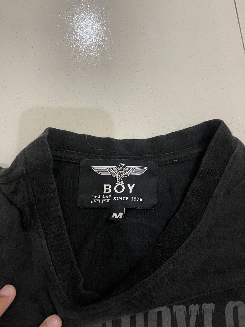 Boy london (Category: Formal Shirts) located in San Jacinto. Submitted by clothcartelph (Listing ID 1469625017, Image 3). Description: Size: med Dimes: 20/28 Width: 20 Length: 28 Issue: ~ Color rate: 9/10.