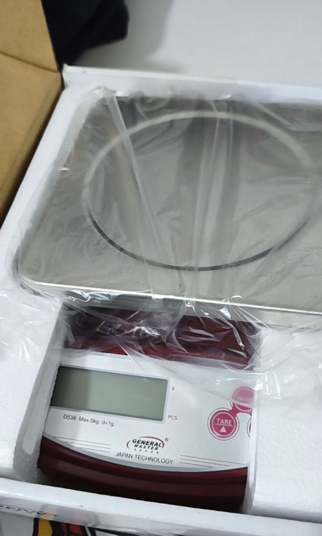BRAND NEW DIGITAL WEIGHING SCALE GENERAL MASTER (Category: Health Monitors & Weighing Scales) located in Navotas City. Submitted by kris.thrift.style (Listing ID 1469677075, Image 3). Description: BRAND NEW WEIGHING SCALE.