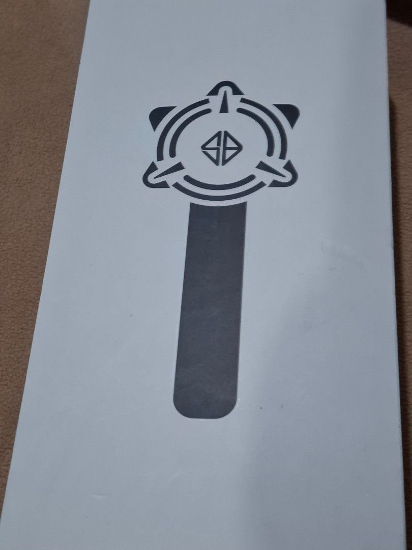 Brand New SB19 ELESBI Lightstick Version 4 (White) (Category: Other Merchandise) located in Agdangan. Submitted by snowsmum (Listing ID 1469679824, Image 1). Description: FOR SALE: Brand New SB19 ELESBI Lightstick Version 4 (White) Selling a 100% brand new, authentic, and unused official SB19 ELESBI V4 (White) lightstick. Complete with its original packaging and all inbox inclusions. Product Specifications & Features • Color: White Version • Desi