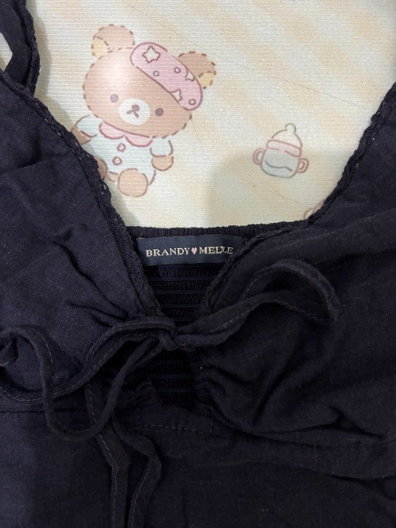 Brandy Melville Navy Blue (Category: Sleeveless) located in Makati City. Submitted by riveraangel (Listing ID 1469712432, Image 2). Description: Fits S-M No ww bc loose on me .