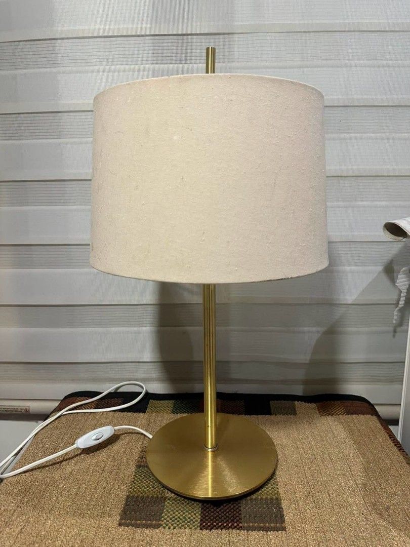 Brass-finish Table Lamp Shade (Category: Lighting) located in Quezon City. Submitted by dannikkishoppe2 (Listing ID 1469579800, Image 3). Description: Brass-finish Table Lamp Shade‼️₱2800‼️ *good condition *220volts Please manage your expectations as there might be minimal flaws. Color may vary due to lighting, it may appear darker or lighter in person. Check photos first before buying. Please refrain from purchasing if you are particular about U