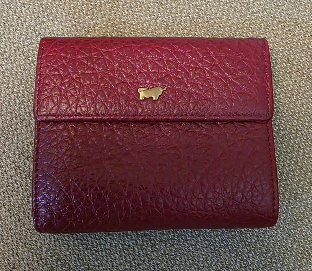 Braun Buffel Wallet (Category: Luxury Bags & Wallets) located in Pasig City. Submitted by starfjames (Listing ID 1469652055, Image 2). Description: Pre-loved authentic Braun Buffel wallet for a very good price! Bought in Singapore. Very nice, soft luxurious leather, great condition (like new), used only a few times. 12 card slots, 1 window ID slot,1 button coin compartment, bill compartment with divider, 1 exterior slip pocket. Approx. dimensions
