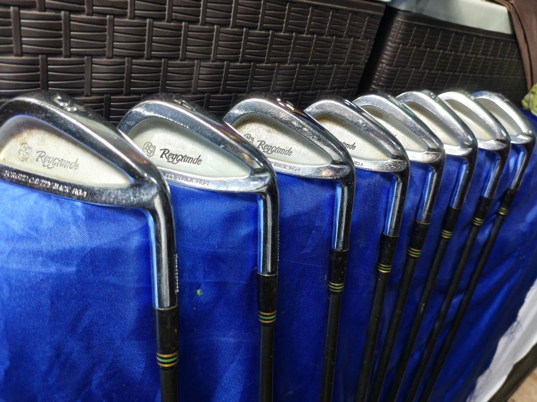 BRIDGESTONE REGRANDE iron set (Category: Golf) located in Manila. Submitted by meiyeon2 (Listing ID 1469661309, Image 1). Description: iron # 3-9i PW R flex bridgestome harmonic gold 36 shaft graphite shaft right handed club.