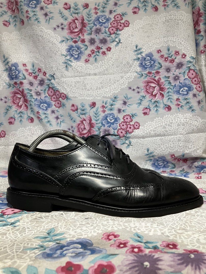 BRISTOL SKYLATOR ANDERS BLACK WINGTIP ELEVATOR SHOE (Category: Dress Shoes) located in General Mariano Alvarez. Submitted by adonid (Listing ID 1469588080, Image 1). Description: BRISTOL SKYLATOR ANDERS BLACK WINGTIP ELEVATOR SHOE GOOD CONDITION NORMAL SIGN OF USAGE ONLY SIZE . 29 cm men.