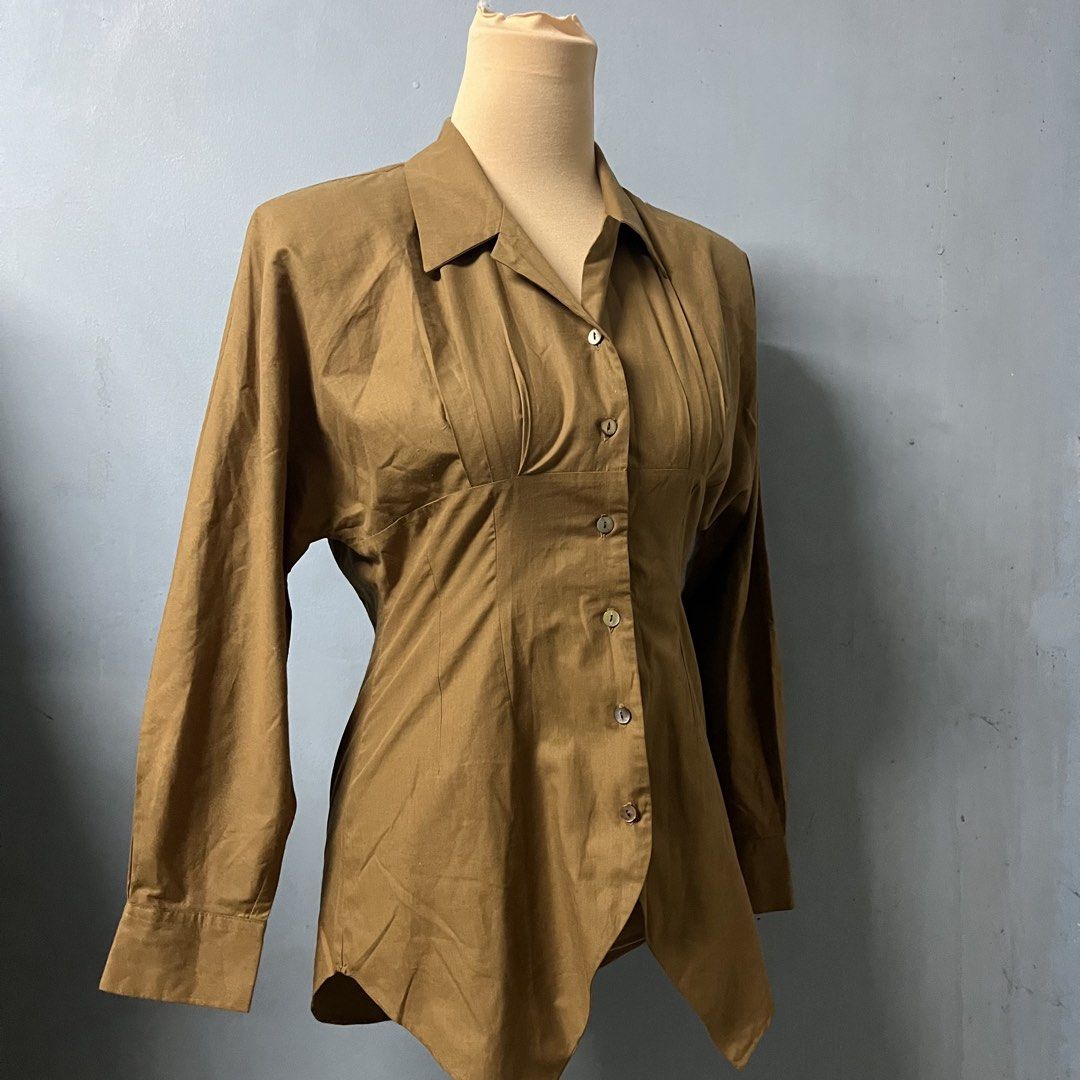 Brown Button Down Blouse cinch waist (Category: Blouses) located in Valenzuela. Submitted by musearchive (Listing ID 1469716286, Image 3). Description: 29x17 As is No issue Jnt or lalamove Gcash .