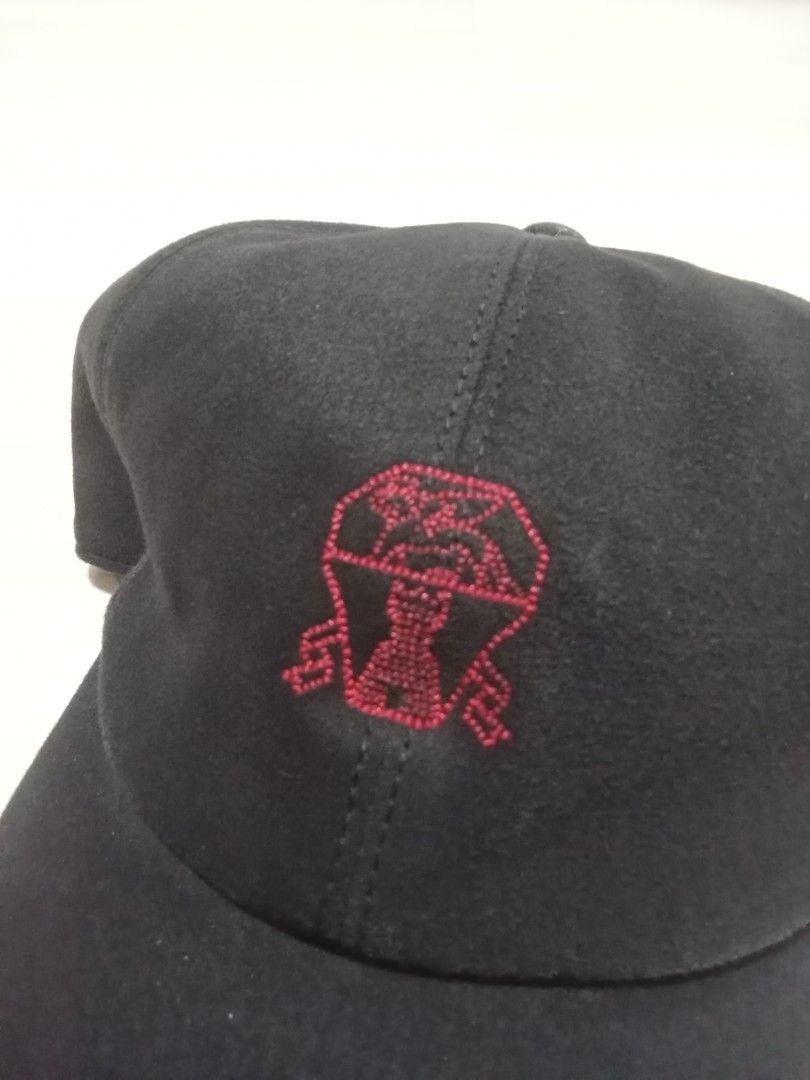 Brunello Cucinelli Black (Category: Caps & Hats) located in Manila. Submitted by mariant10 (Listing ID 1469595412, Image 2). Description: EXCELLENT CONDITION 👍 COD AROUND METRO MANILA VIA LALAMOVE 🛵 GENTRI CAVITE LOCATION DM TO PURCHASE 📥.