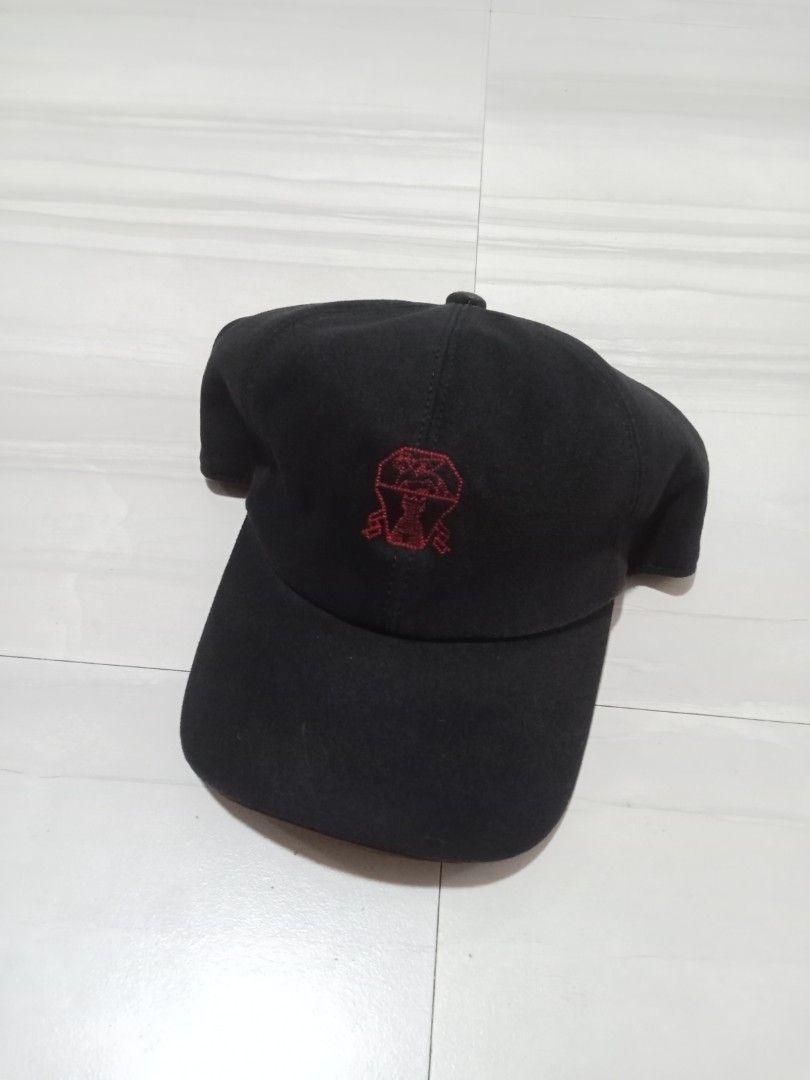 Brunello Cucinelli Black (Category: Caps & Hats) located in Manila. Submitted by mariant10 (Listing ID 1469595412, Image 1). Description: EXCELLENT CONDITION 👍 COD AROUND METRO MANILA VIA LALAMOVE 🛵 GENTRI CAVITE LOCATION DM TO PURCHASE 📥.