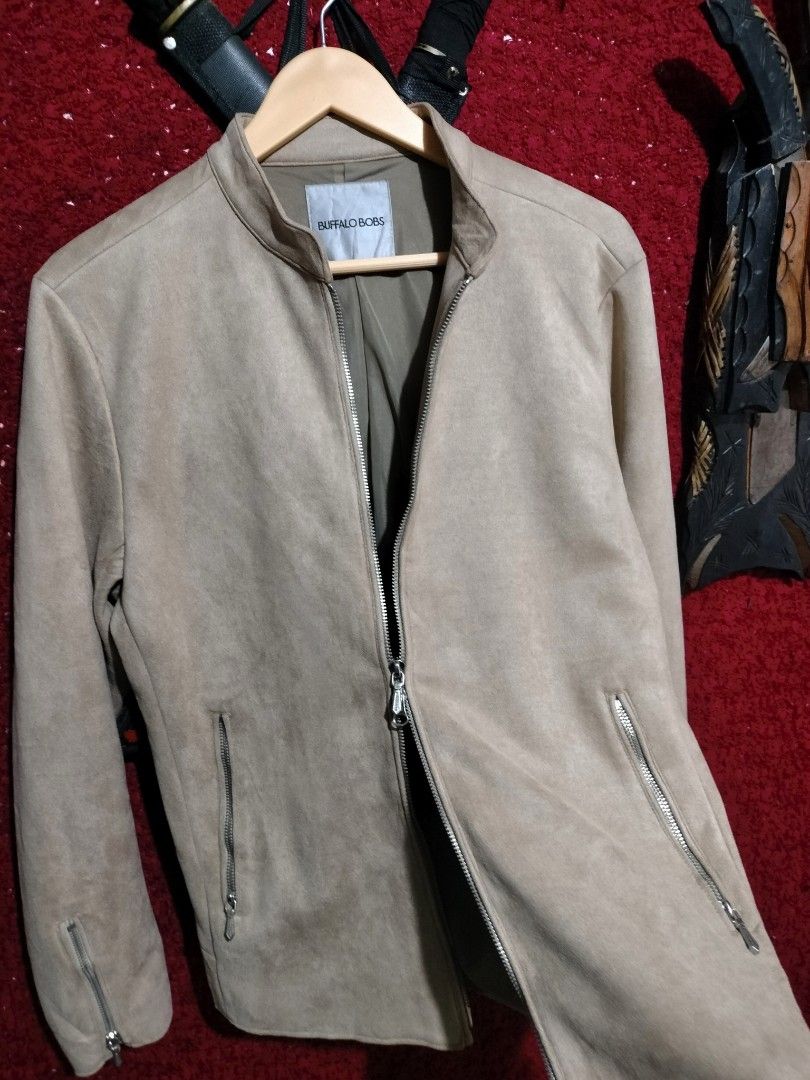 BUFFALO BOBS (Category: Coats, Jackets and Outerwear) located in Baguio. Submitted by vertex_nga.pow (Listing ID 1469733390, Image 3). Description: BUFFALO BOBS MEDUIM SIZE FOR SLIM FIT DIMENSION 26L BY 19.5 ARMPIT TO ARMPIT 17 INCHES SHOULDER TO SHOULDER 24.5 INCHES SLEEVE EXCELLENT CONDITION BAGUIO LOCATION PLUS SF SA MALAYU JNT COURIER PASS COD UNLI VOUCH PRICE:PM DM PM DM PM IF INTERESTED.