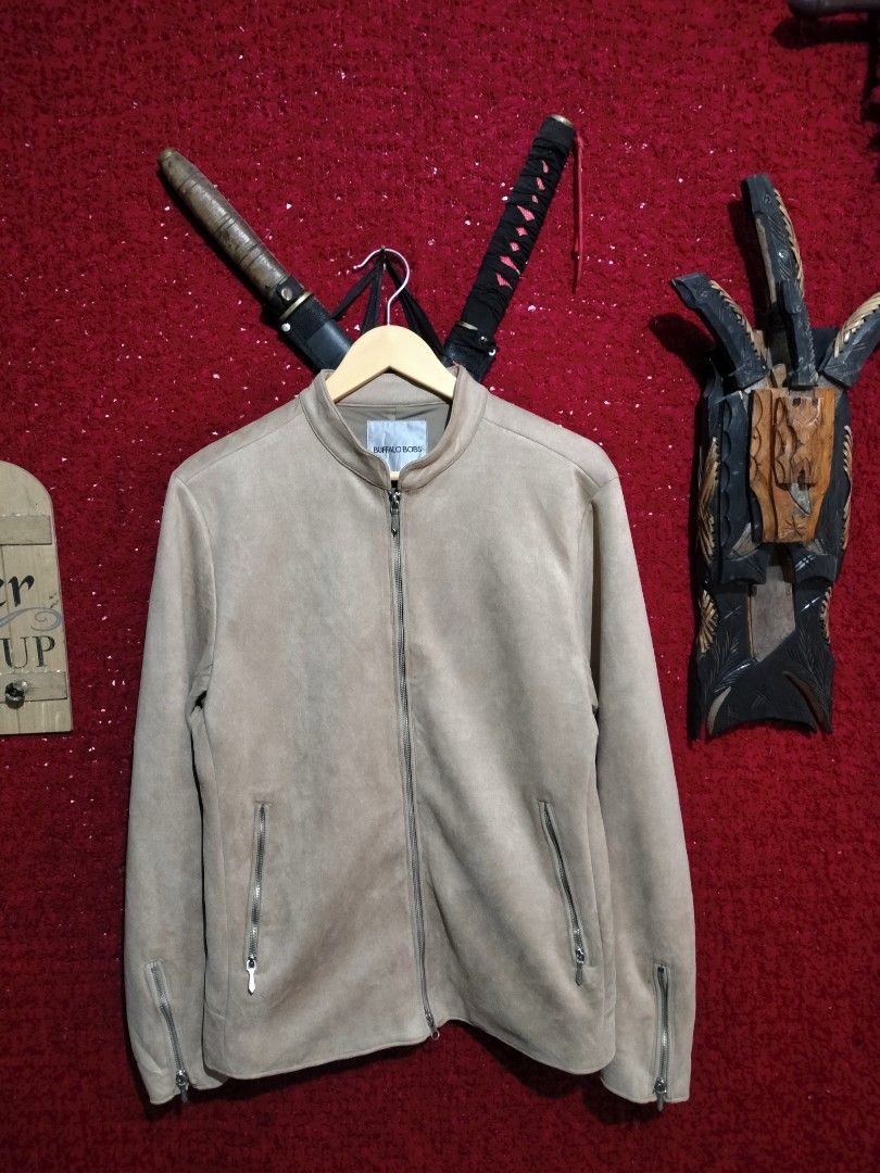BUFFALO BOBS (Category: Coats, Jackets and Outerwear) located in Baguio. Submitted by vertex_nga.pow (Listing ID 1469733390, Image 2). Description: BUFFALO BOBS MEDUIM SIZE FOR SLIM FIT DIMENSION 26L BY 19.5 ARMPIT TO ARMPIT 17 INCHES SHOULDER TO SHOULDER 24.5 INCHES SLEEVE EXCELLENT CONDITION BAGUIO LOCATION PLUS SF SA MALAYU JNT COURIER PASS COD UNLI VOUCH PRICE:PM DM PM DM PM IF INTERESTED.