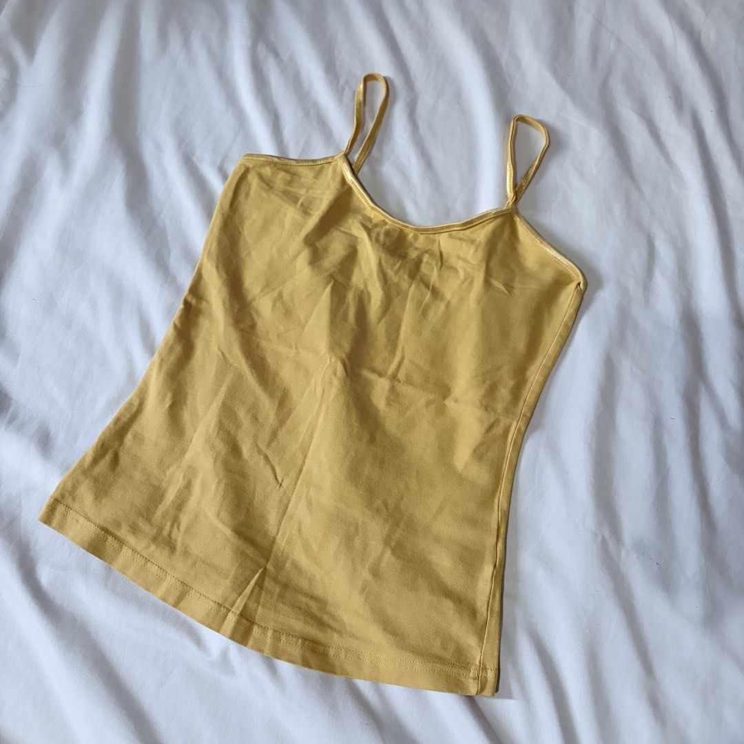 BUNDLE: 5 Colored Basic Tank Tops (Category: Sleeveless) located in Quezon City. Submitted by angelajuliet__ (Listing ID 1469621893, Image 2). Description: Get all 5 tops for 200 pesos only.