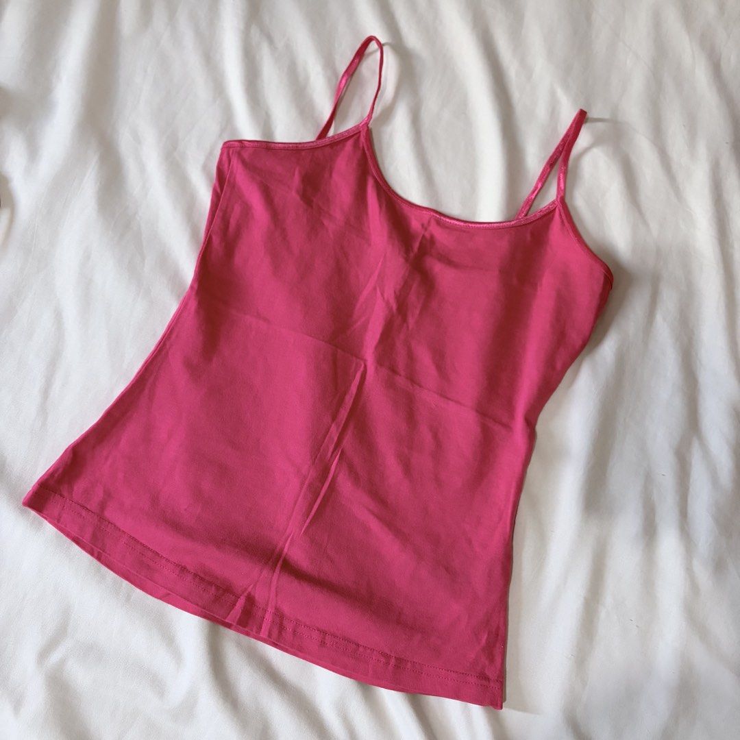 BUNDLE: 5 Colored Basic Tank Tops (Category: Sleeveless) located in Quezon City. Submitted by angelajuliet__ (Listing ID 1469621893, Image 3). Description: Get all 5 tops for 200 pesos only.