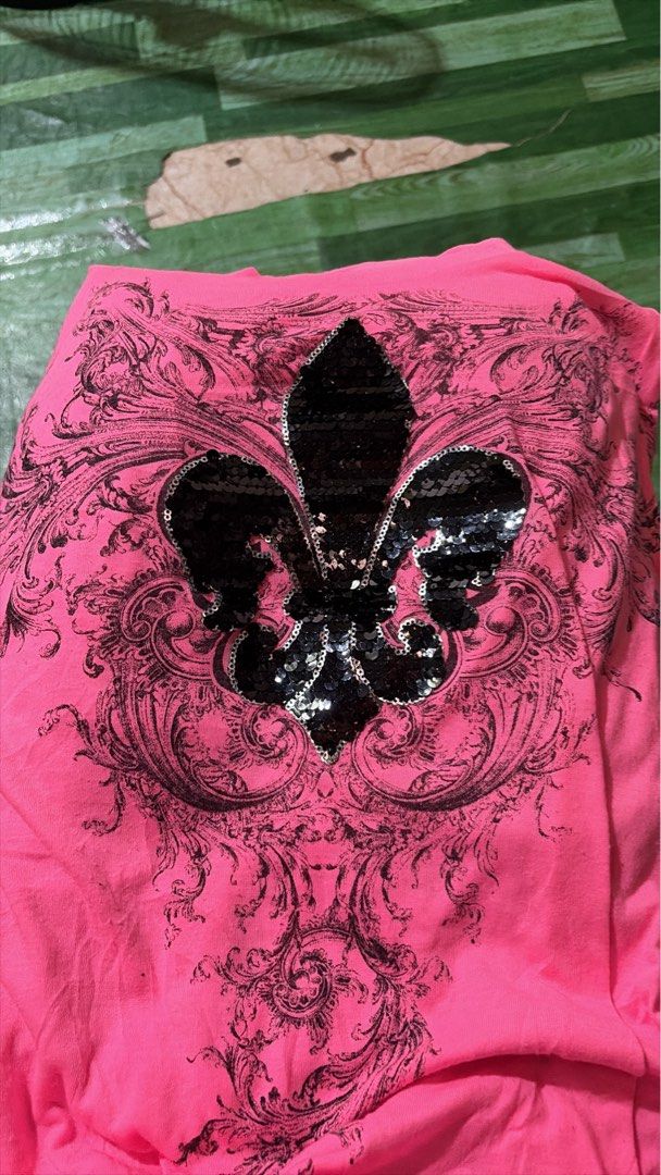 bundle miss me & Vocal (Category: Blouses) located in Santa Rosa. Submitted by jeremydeas56388 (Listing ID 1469697461, Image 3). Description: size 28 miss me size medium to large vocal no issue good condition .