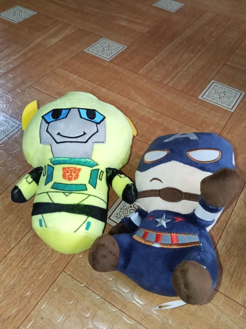 Bundle 2 Small Plush Toy Stuffed (Category: Plushies & Soft Toys) located in Navotas City. Submitted by vanilla_sandalwood (Listing ID 1469687649, Image 2). Description: -No Brand -Good condition -Like New -Marvel Captain America -Transformers Bumblebee.