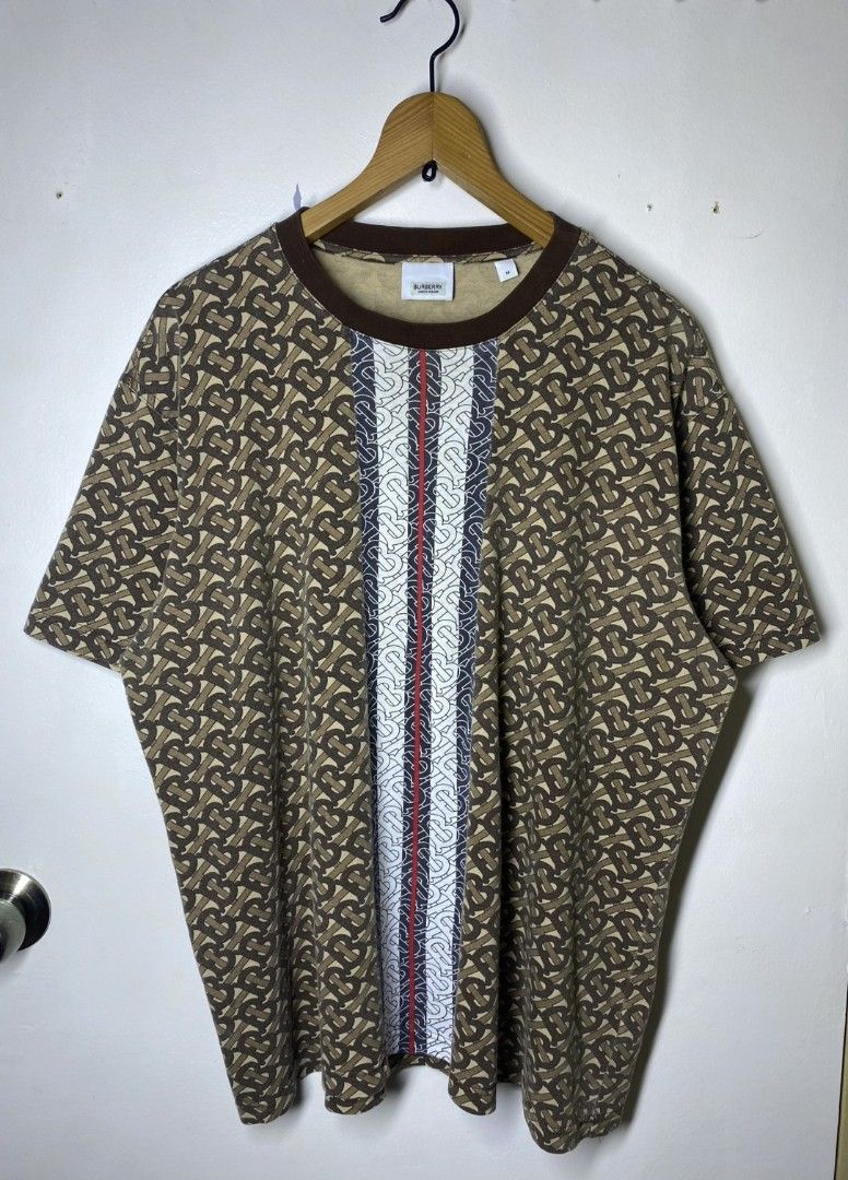 BURBERRY MONOGRAM STRIPE SHIRT (Category: Formal Shirts) located in Manila. Submitted by lunaras_declutter (Listing ID 1469674054, Image 2). Description: EXCELLENT CONDITION 9.7 COLOR RATE NO ISSUE MEDIUM OVERSIZE.