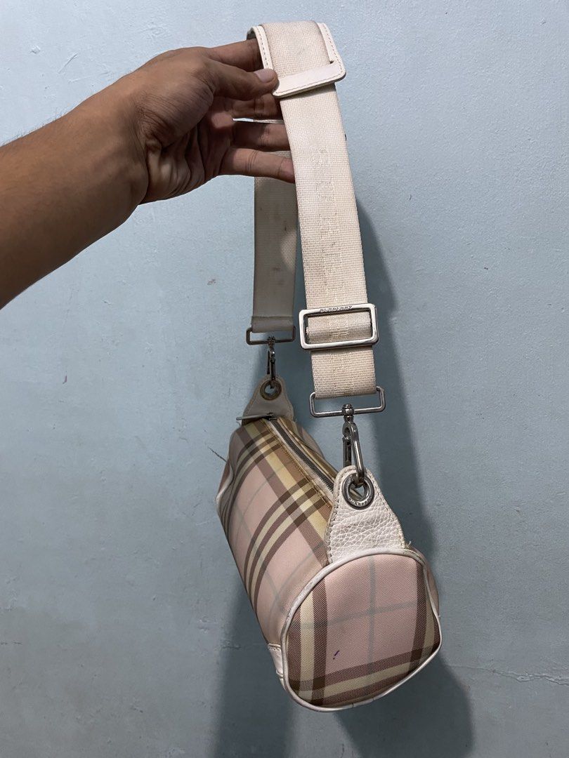 BURBERRY PINK NOVA CHECK BARREL (Category: Luxury Bags & Wallets) located in Manila. Submitted by good2thrift (Listing ID 1469684990, Image 3). Description: BURBERRY PINK NOVA CHECK BARREL BAG SIZE SMALL CONDITON GOOD ALL DETAILS POSTED DM TO PURCHASE.