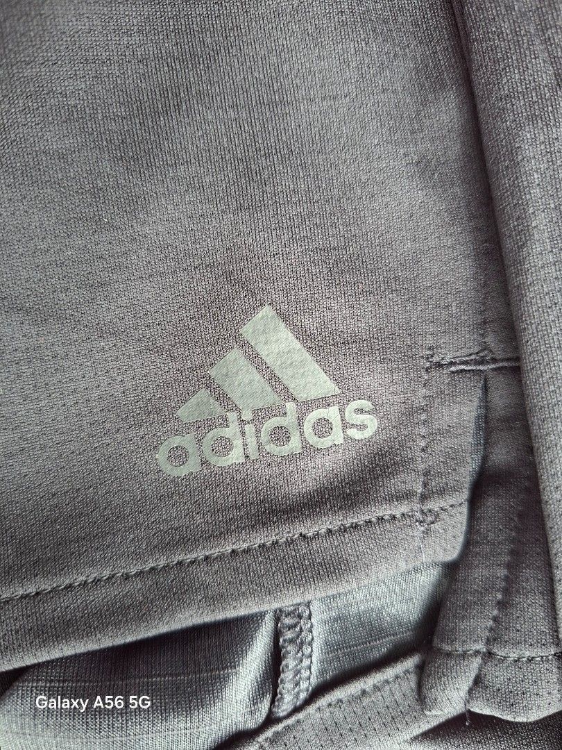 BUY 1 GET 1, ₱399 for both! (Category: Activewear) located in Tuguegarao City. Submitted by little_toto (Listing ID 1469594084, Image 3). Description: Please read carefully! Factory old stock, 2 tops: 🖤 Adidas ClimaChill top (black), size L Lightweight, breathable mesh fabric with a perforated back and reflective 3-stripe print. Cooling tech made for running and workouts. 🤍 White sports tee, mother and child with heart balloons print, tag size 