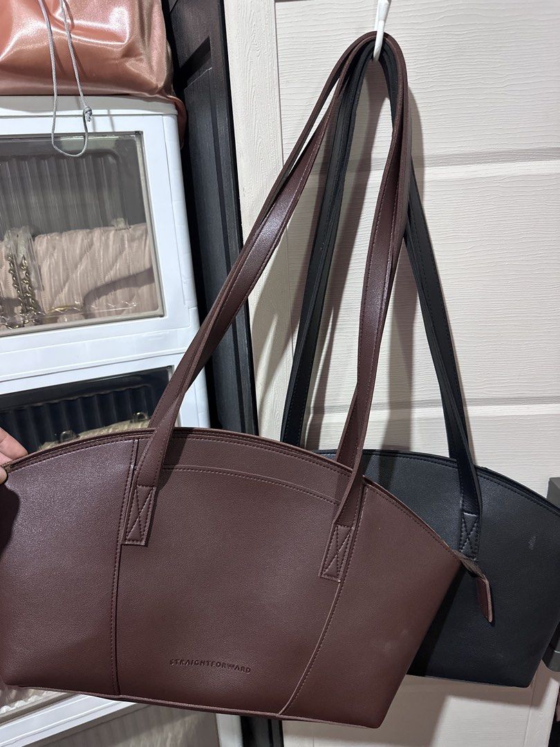 Buy 1 take 1 Straightforward bag (Category: Tote Bags) located in Caloocan City. Submitted by desbarrios30 (Listing ID 1469693510, Image 1). Description: These bags are preloved, no major issues. PM me for more details of the bag.