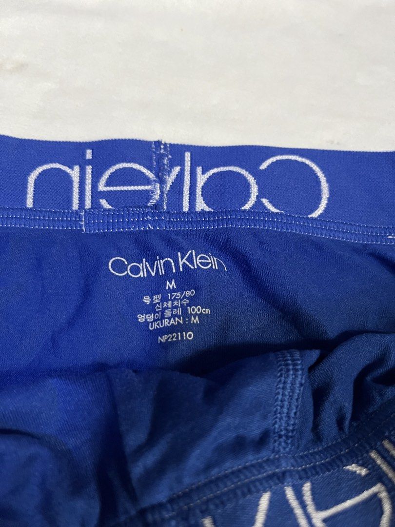 calvin klein brief (Category: Underwear) located in Rizal. Submitted by jpmaster_0020 (Listing ID 1469592540, Image 2). Description: calvin klein brief size medium 10/10 condition see 3rd picture for fit .