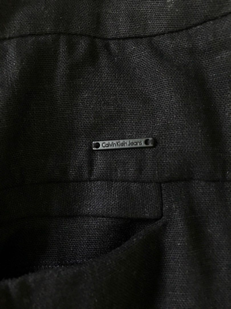 Calvin Klein Jeans Black Linen Short (Category: Shorts) located in Manaoag. Submitted by love.abgl (Listing ID 1469684814, Image 3). Description: Brand: Calvin Klein Jeans Size: 32-33 via tape measure Brand new with tag .
