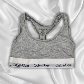 (Category: ) located in . Submitted by calliethrifts (Listing ID 1469640586, Image 1). Description: .