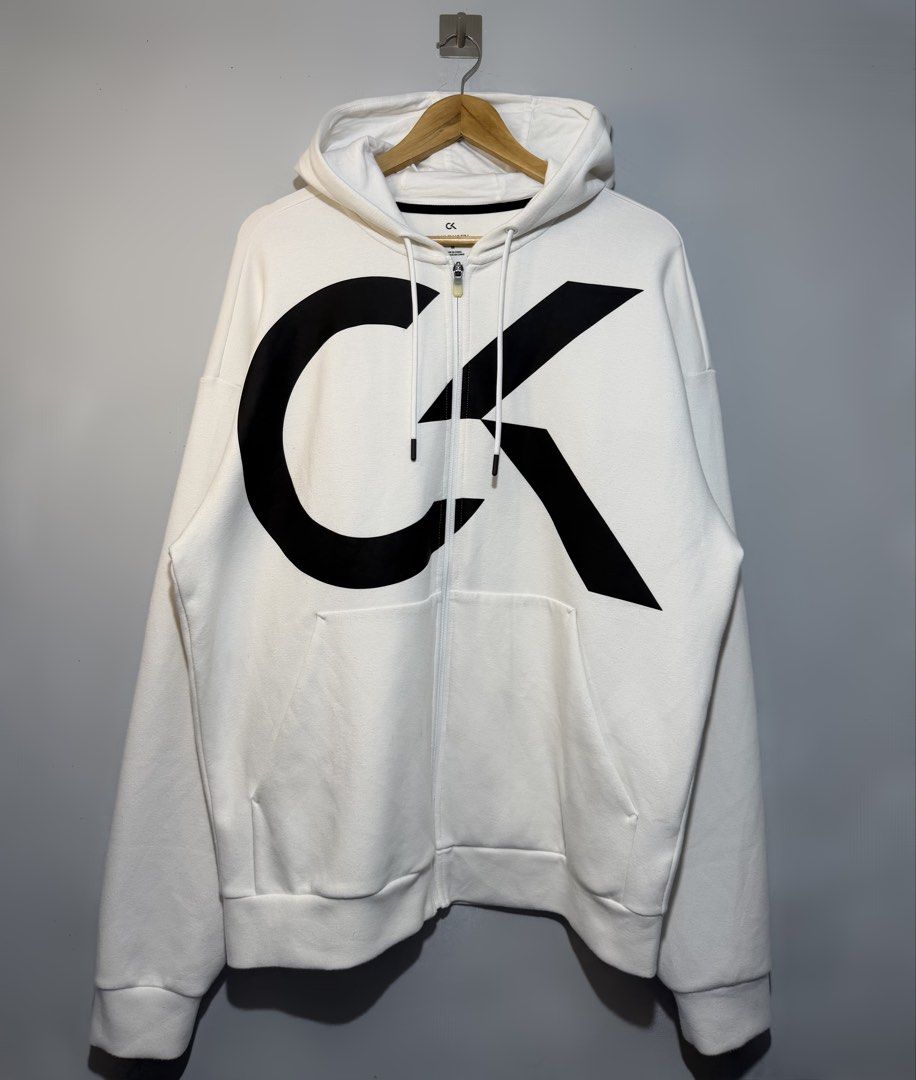 Calvin Klein Performance Hoodie (Category: Hoodies) located in Calauan. Submitted by qual1thrifty.stuff (Listing ID 1469685365, Image 1). Description: Calvin Klein Performance Hoodie XL - 2XL W25 L30 Excellent Flawless .