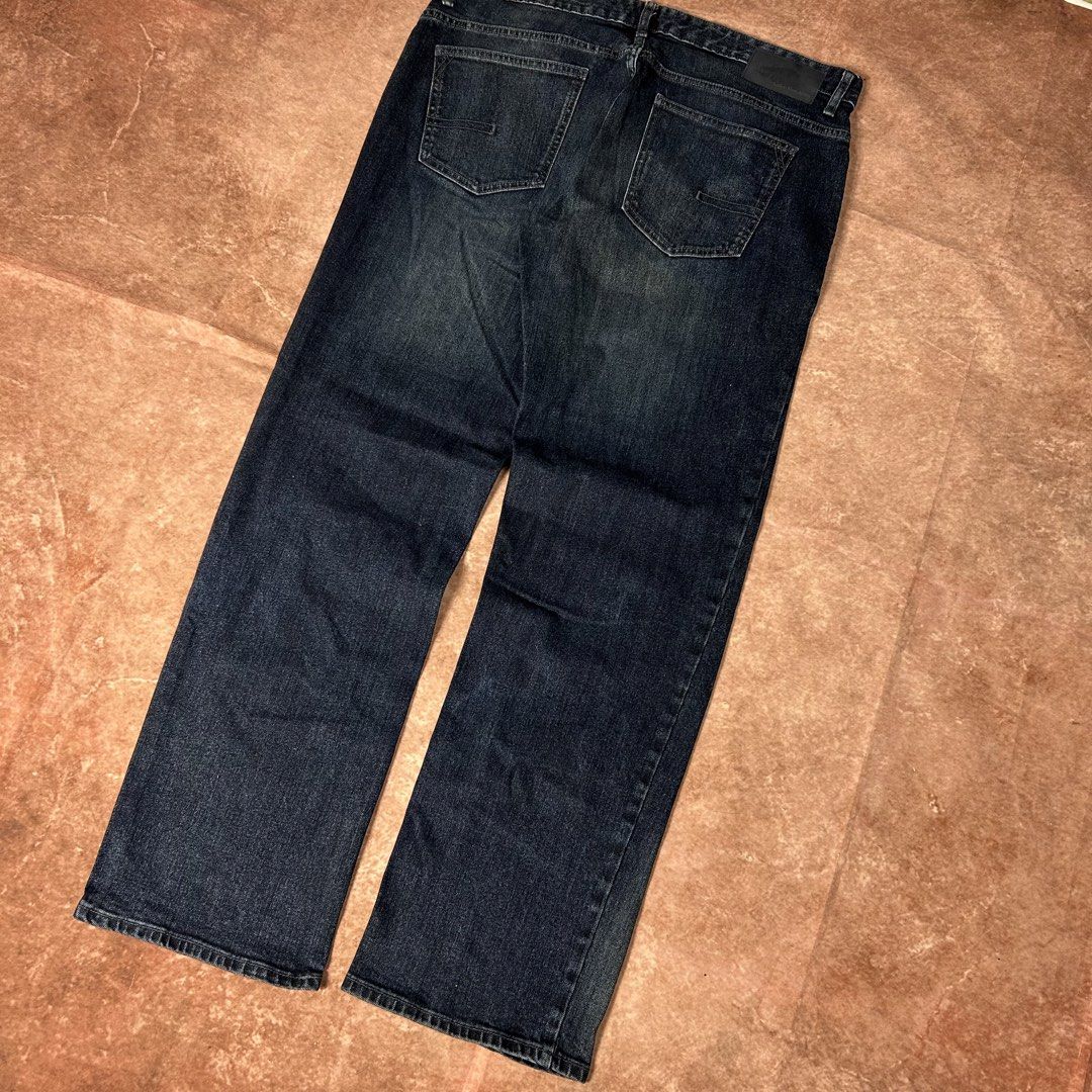 CALVIN KLEIN STRAIGHT CUT JEANS (Category: Activewear) located in Dasmarinas. Submitted by 2slickdeals_ (Listing ID 1469744955, Image 2). Description: SIZE 36x32 ON TAG 36 WAIST 14 THIGH 42 LENGTH 9 HEM ISSUE: MINOR PAINT STAIN. J&T / LALAMOVE / PICK UP!.