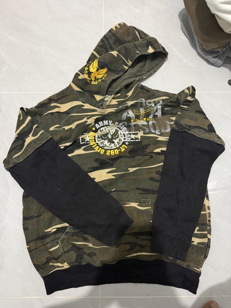 Camouflage Hoodie Navy Bugle Boy (Category: Hoodies) located in Mandaluyong City. Submitted by vinhartdgdeclutter (Listing ID 1469573881, Image 1). Description: .