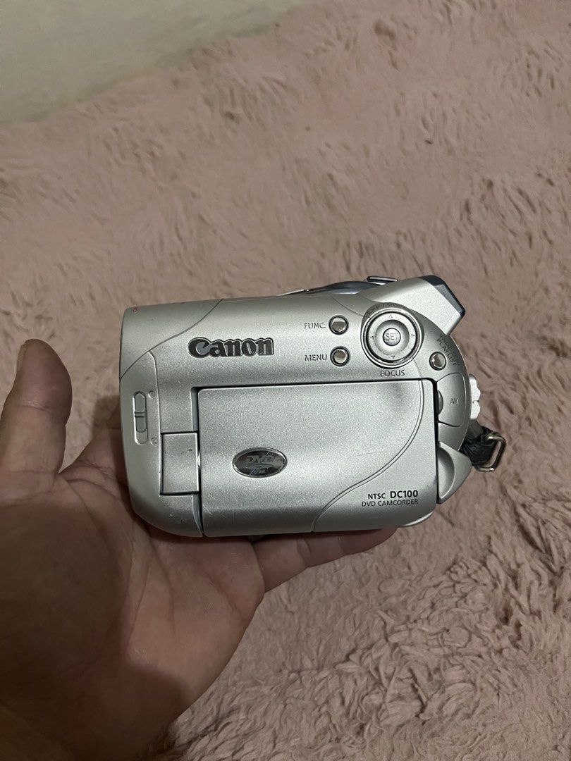 Canon DC100 DVD Camcorder (Category: Video Cameras) located in Cavite. Submitted by pesobill (Listing ID 1469578601, Image 2). Description: Untested No charger Naic Location PickUp/lalamove.