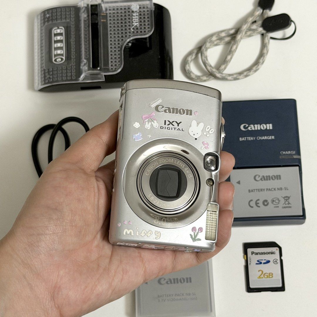 canon ixy 810 is digicam (Category: Cameras) located in Rizal. Submitted by kurixtee (Listing ID 1469668842, Image 2). Description: ₱3,899 nego 🤍 - fully functional & ready to use - issues: body scratches, 2 lcd line, minimal screen burn, & missing rubber on battery cover (already covered with sticker) DOES NOT AFFECT THE OUTPUT output is 10/10, very crisp! pls check the sample shots, all are raw. can do meetup, lbc, jnt, & lalamove! dm for more