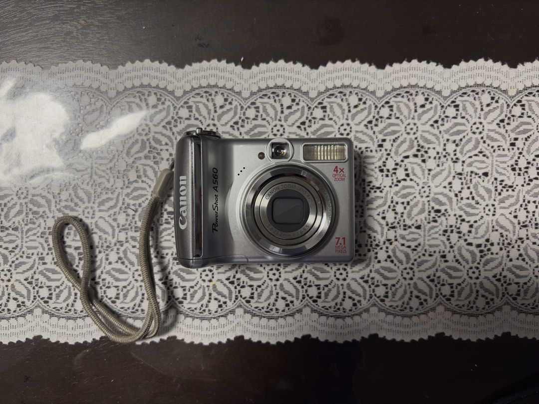 Canon PowerShot A560 (Category: Cameras) located in Manila. Submitted by wildstar-a982 (Listing ID 1469594150, Image 1). Description: Selling my personal cam 4k only - 8/10 body condition; scratches on display - no issues; fully functional - with double aa battery, charger, and card reader for iPhones (lightning cable) DM for inquiries and sample photos 💗 Location: Baliwag, Bulacan Meetup: Around Baliwag only Shipping: Lalamove only (buyer’s exp