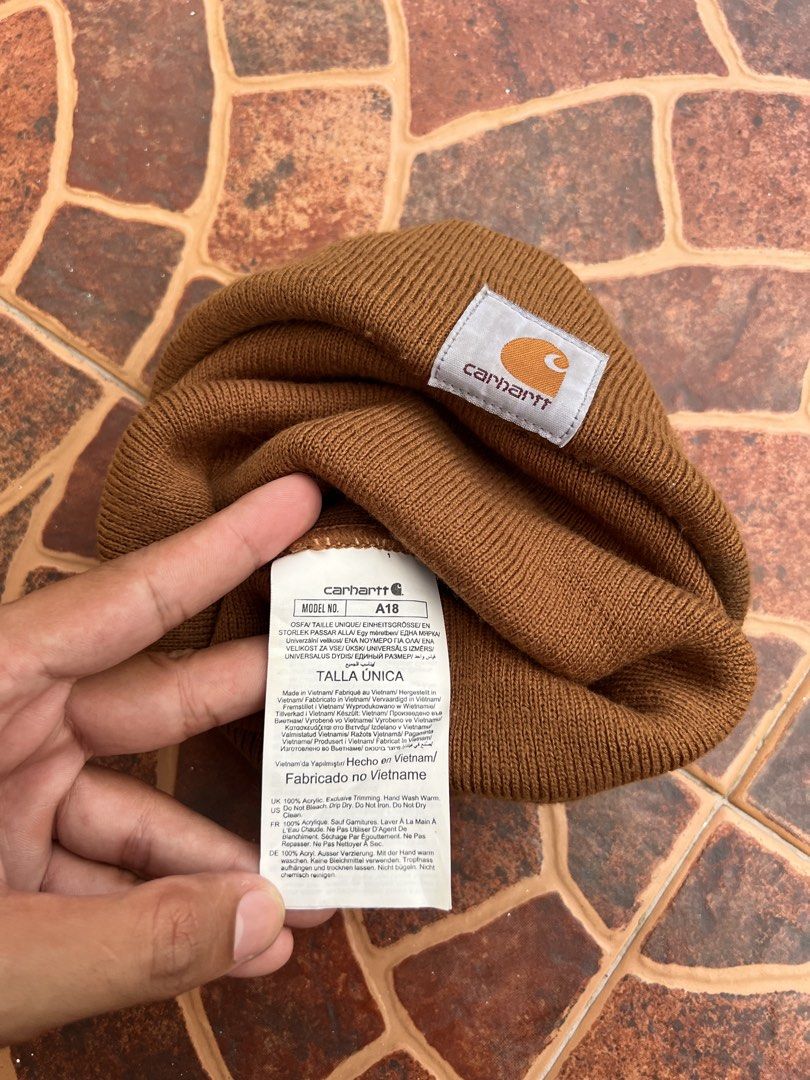 CARHART BEANIE (Category: Activewear) located in Batangas. Submitted by engr_thrift (Listing ID 1469676443, Image 2). Description: 📌 CARHARTT BEANIE Color rate: 9.5/10 Issue : scratch .