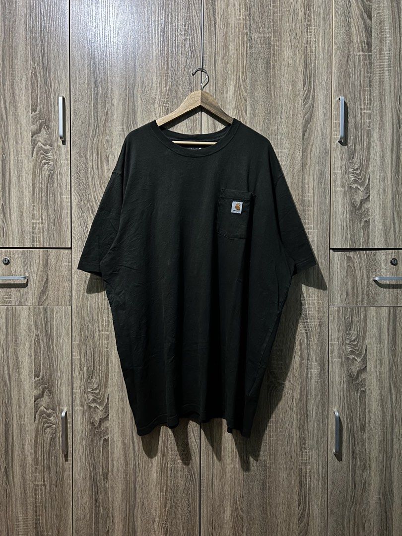 CARHART POCKET TEE (Category: Activewear) located in Batangas. Submitted by engr_thrift (Listing ID 1469734488, Image 1). Description: 📌 CARHART POCKET TEE (2xl tall) 📐Dimension ( Inches ) Length: 36 Width : 30 Color rate: 9.5/10 Issue : need wash.