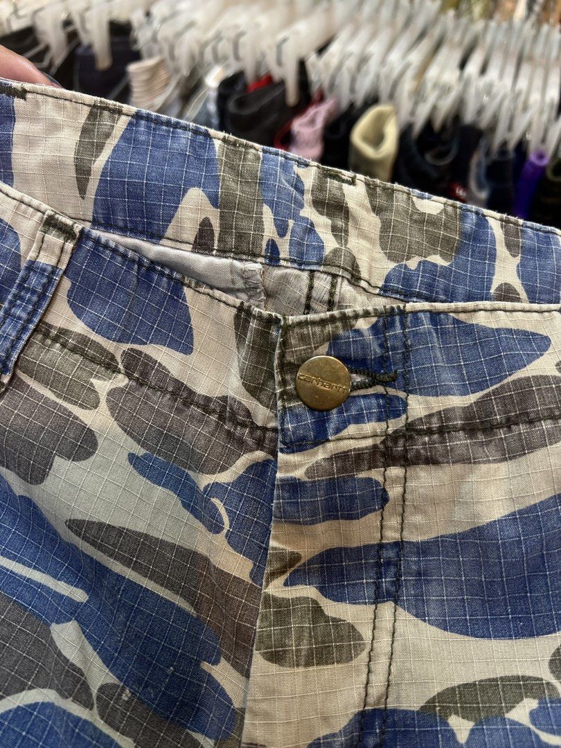 Carhartt Blue Camo Regular Cargo Short (Category: Shorts) located in Manila. Submitted by irenekaren57943 (Listing ID 1469596590, Image 2). Description: 𒊹︎ Carhartt Blue Camo Regular Cargo Short ➤ 𝟑𝟒 𝐖 | 𝟐𝟑 𝐋 ➤ 𝟗.𝟓 | 𝐄𝐱𝐜𝐞𝐥𝐥𝐞𝐭 ➤ 𝐍𝐨 𝐈𝐬𝐬𝐮𝐞 .