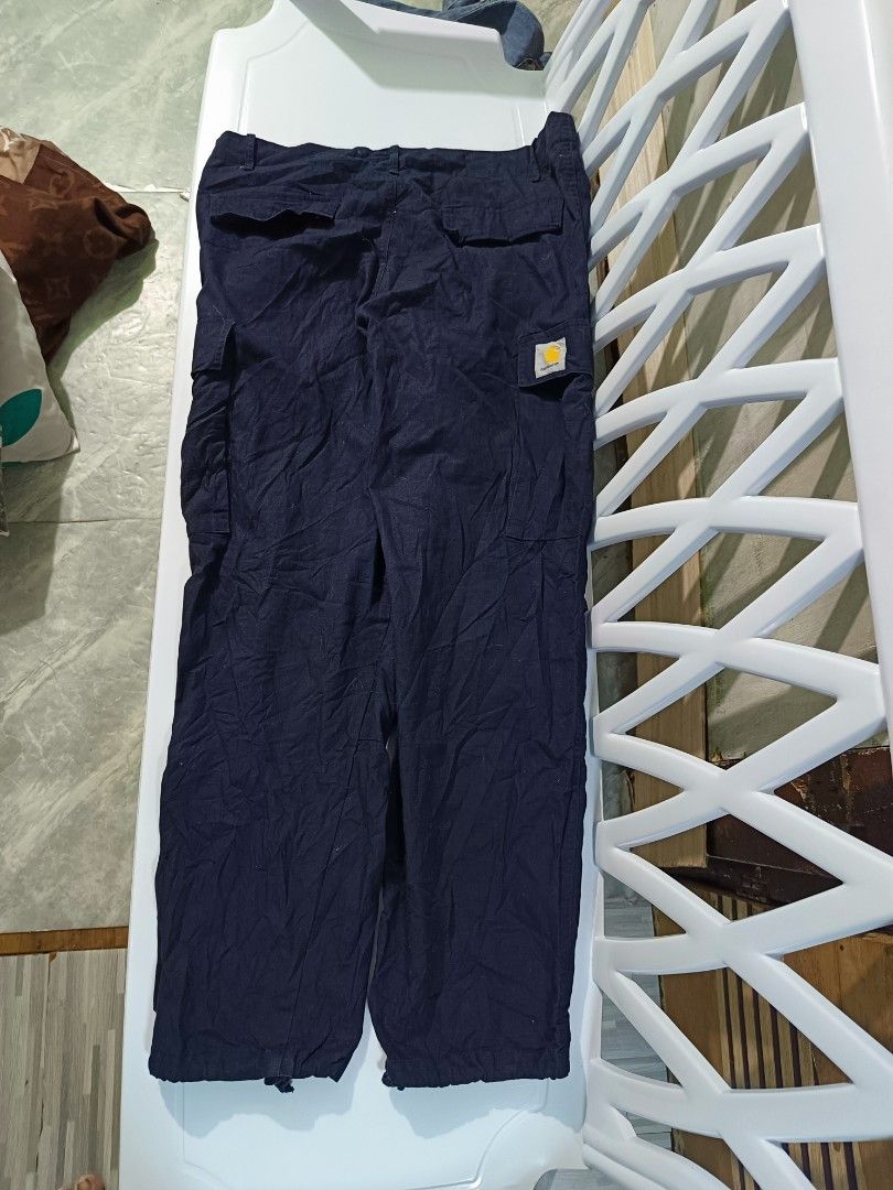 Carhartt Cargo Pants (Category: Jeans) located in Cebu City. Submitted by iamnegotiable (Listing ID 1469628868, Image 2). Description: Carhartt cargo pants hooded theory sweat color :navy blue 🔵 Dimes Waistline 37-38 inch Lemgth 39.5 inch Hem 8 inch no issue available accepting offers.