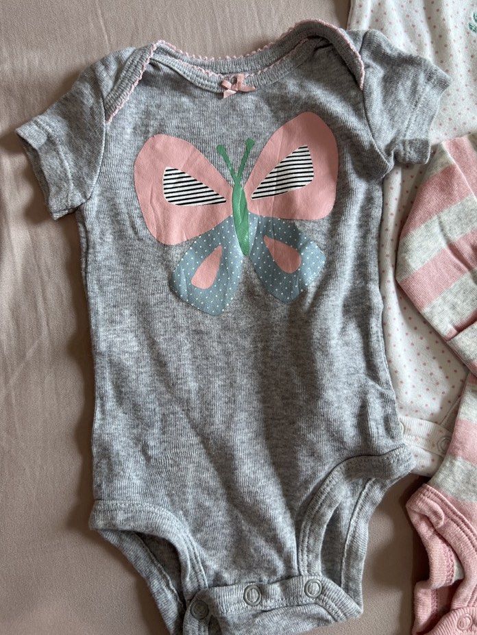 Carters butterfly & bunny onesie set (Category: Babies & Kids Fashion) located in Quezon City. Submitted by declutter.qc (Listing ID 1469588953, Image 2). Description: 2 NB & 1 3M.