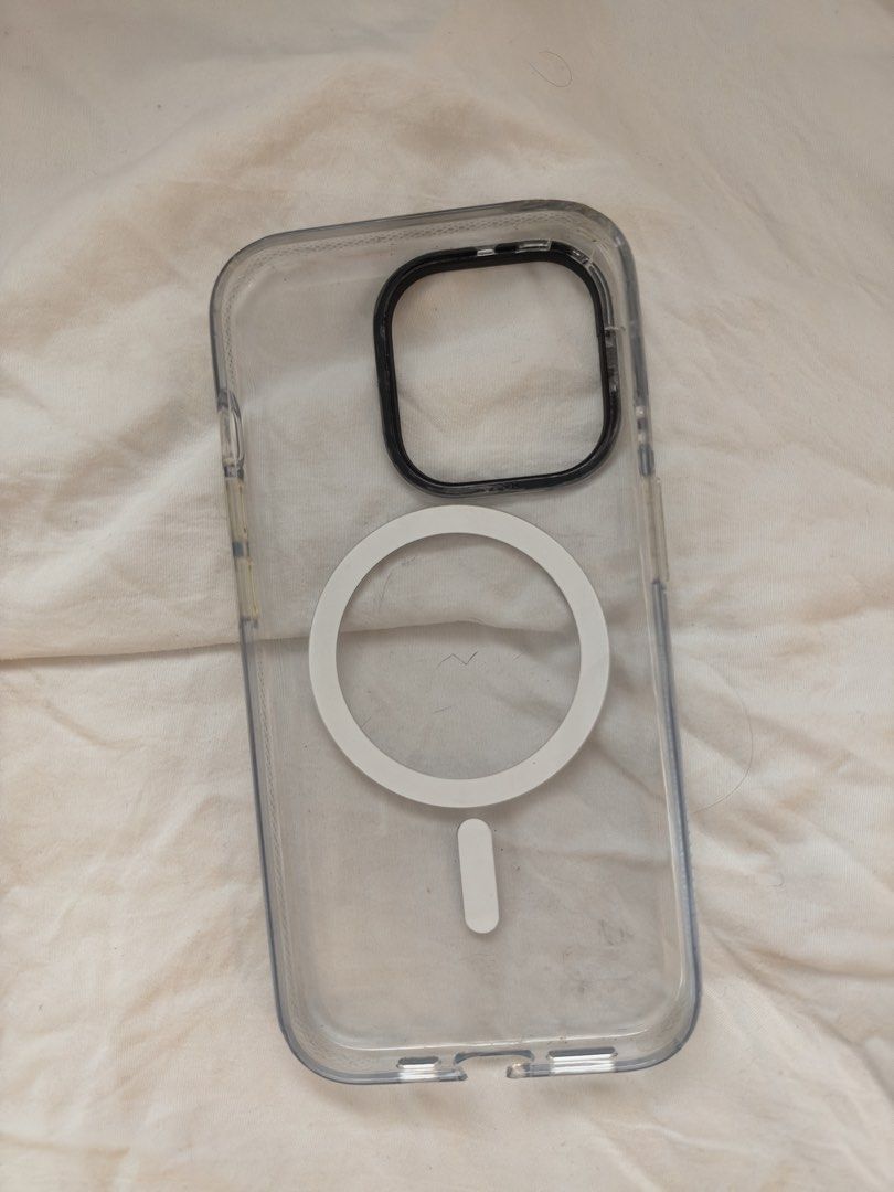 Casetify Clear Case iPhone 15 Pro (Category: Cases & Sleeves) located in Manila. Submitted by shrimpdaddy77 (Listing ID 1469622777, Image 2). Description: Authentic, bought via casetify website Rfs: my phone got stolen Flaws are seen in pics, some scratch marks on case! .