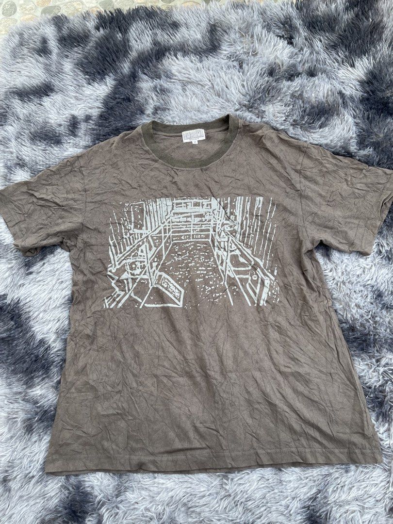 Cav empt (Category: Formal Shirts) located in San Jacinto. Submitted by clothcartelph (Listing ID 1469657674, Image 1). Description: Cav empt Size: medium Width: 20 Length: 27 Issue: none Condition: excellent Color rate: 9/10.
