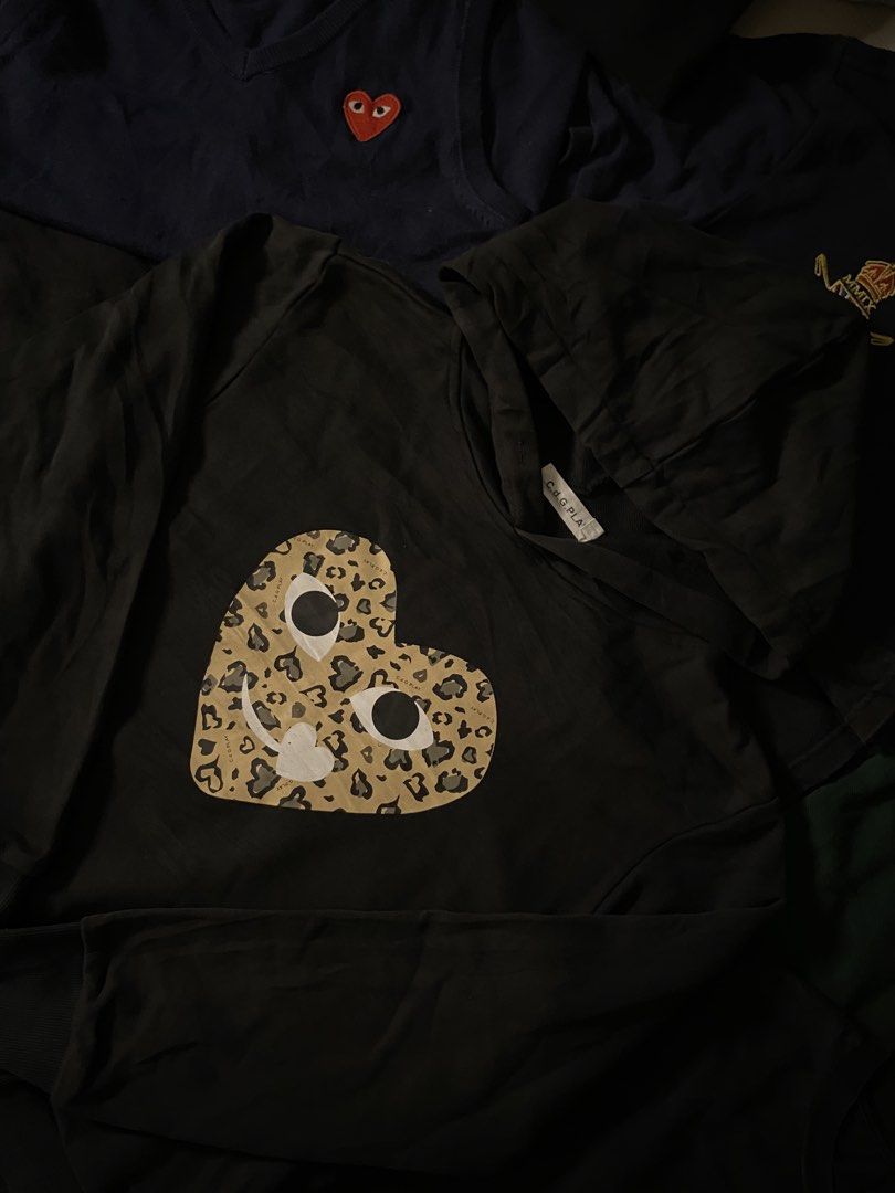 CDG PLAY HOODIE (Category: Coats, Jackets and Outerwear) located in Manila. Submitted by urbanhits (Listing ID 1469714563, Image 2). Description: CDG PLAY HOODIE / 24.5 length / 21.5 width / 23.5 sleeve / 10/10 Condition 10/10 Color rate NO ISSUE.
