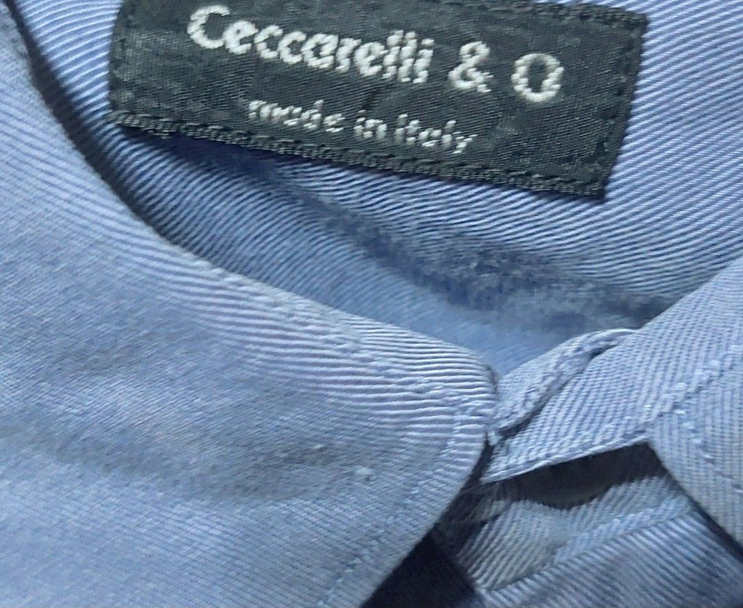 Ceccarelli and O Long Sleeve Polo, Size L (Category: Formal Shirts) located in Quezon City. Submitted by donjie (Listing ID 1469673852, Image 3). Description: Men's Long Sleeve Ceccarelli and O Size L With Collar Stains With Pocket Made In Italy.