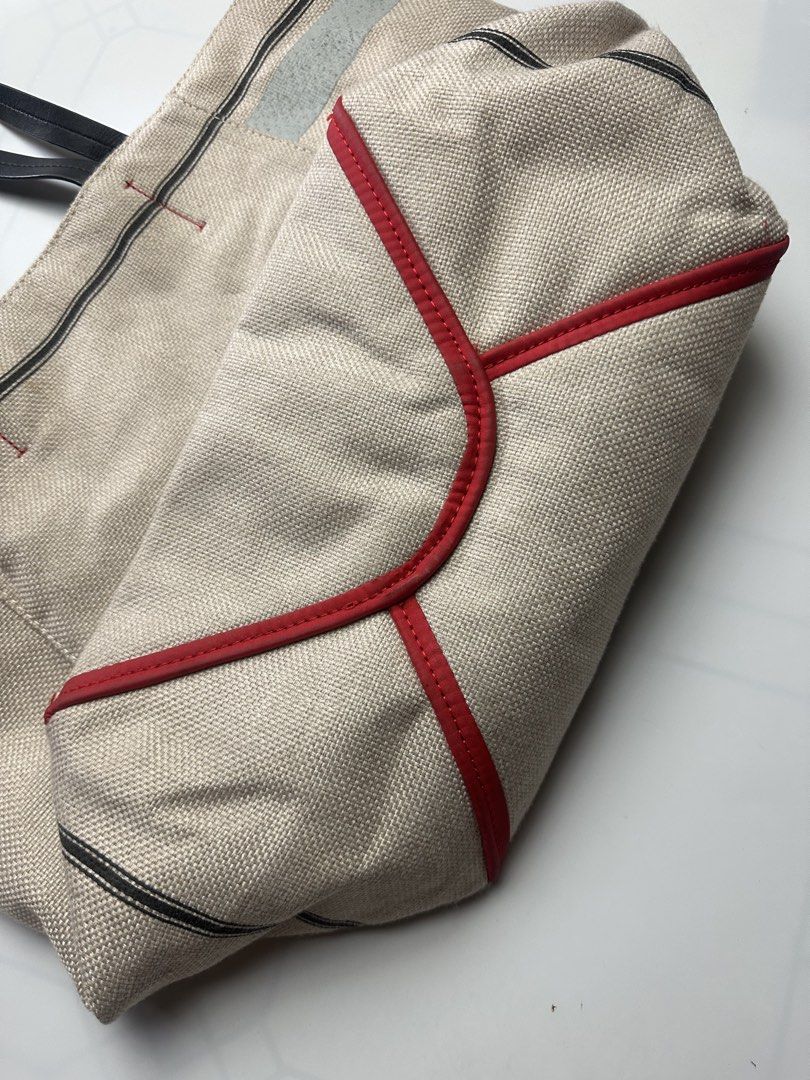 Celine canvas totebag (Category: Luxury Bags & Wallets) located in Orani. Submitted by ajgav69 (Listing ID 1469588498, Image 3). Description: Celine canvas totebag Large size No issue No rubs .