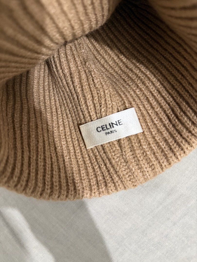 C.e.l.i.n.e Ribbed Knit Beanie (Category: Hats & Beanies) located in Quezon City. Submitted by vvandko (Listing ID 1469684159, Image 3). Description: Used once! .