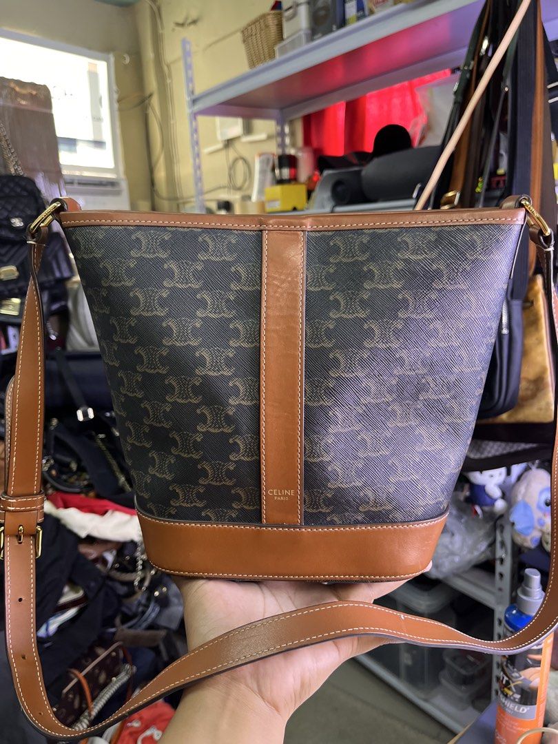 Celine Sling bag (Category: Luxury Bags & Wallets) located in Cagayan de Oro. Submitted by prelovedukayukaybags_cdo (Listing ID 1469620232, Image 1). Description: .