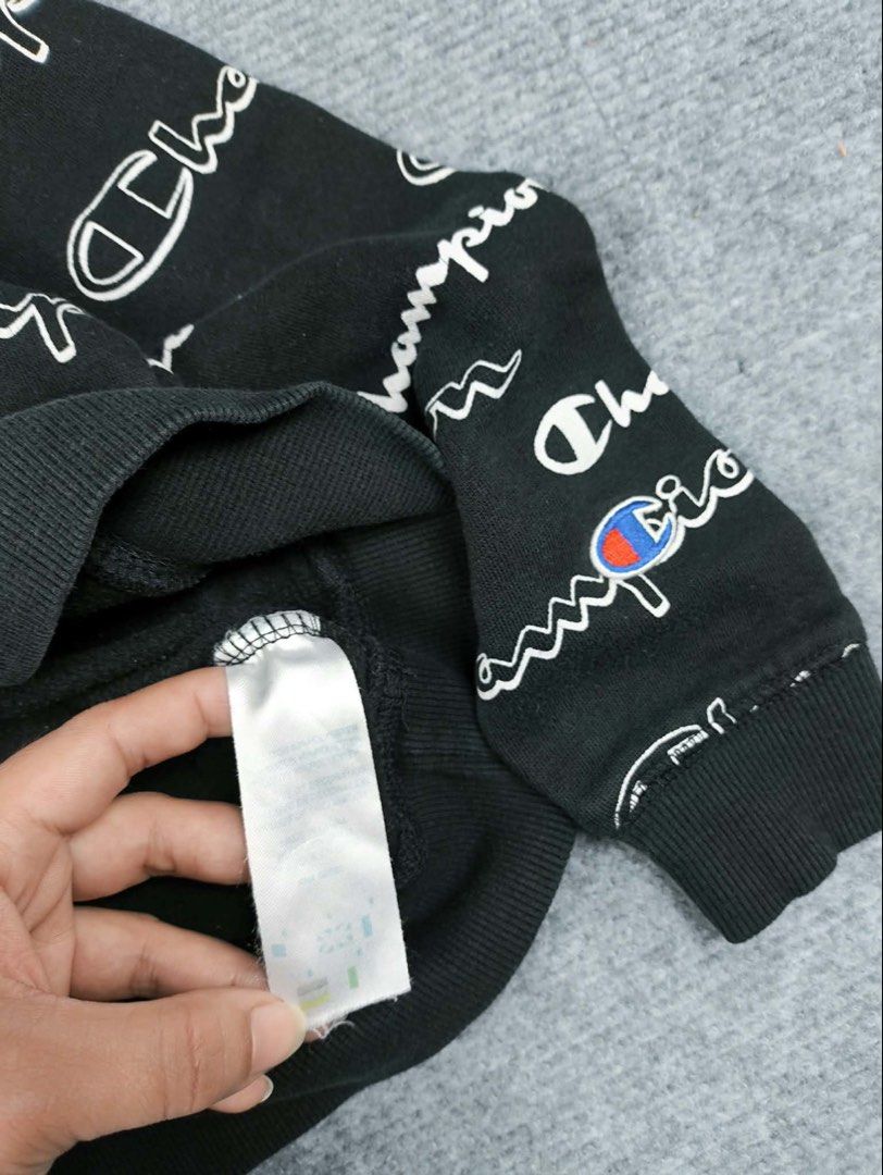Champion AOP Pullover Hoodie (Kids) (Category: Babies & Kids Fashion) located in Manila. Submitted by secondhand.stories.ph (Listing ID 1469734576, Image 3). Description: Champion AOP Pullover Hoodie (Kids) Excellent Condition Size 6 (4-6YR OLD) 300 +SF.